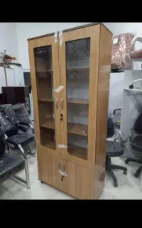 کتابخانه ویترین دار