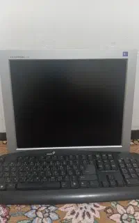 مانیتور LG همراه با کیبورد