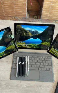 surface pro 5 سیم کارتی در حد نو