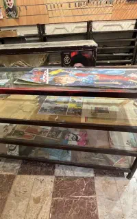 ویترین ، قفسه فلزی ، مشبک ،فروش فوری خوش قیمت