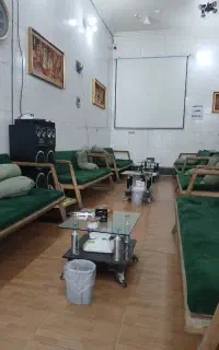 یه شاگرد برای کافه کاپیتال نیازمندم