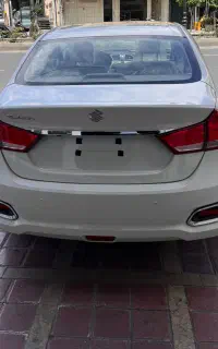 سوزوکی سیاز 2025 خشک