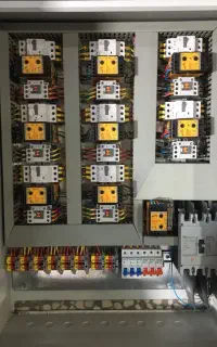 برق صنعتی سازنده انواع تابلو