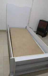 تخت یک نفره