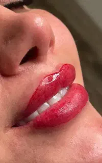 خدمات آرایش دائم