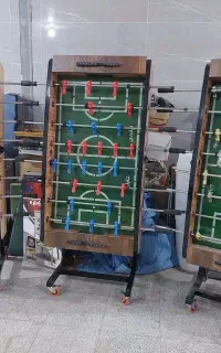 میز پینگ پینگ و فوتبال دستی سالنی