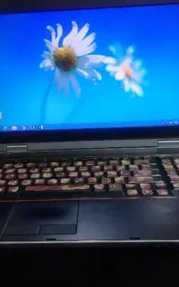لپ تاپ i5 مارک Dell مناسب دانش آموزان