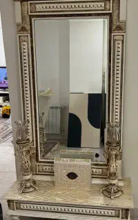 کنسول و آیینه شمعدان