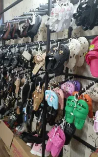 صندل وکفش جوان