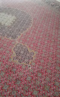 قالی ۱۲ متری