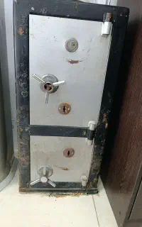 گاو صندوق بزرگ
