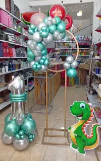 اجرا بادکنک آرایی و گل آرایی