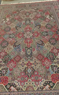 فرش ۱۲ متری لاکی در حد نو