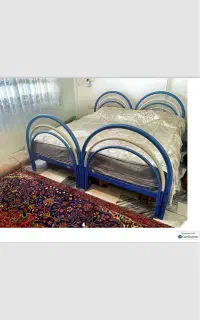 دو عدد تخت یک نفره به همراه تشک