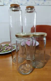 بانکه استوانه شیشه‌ای