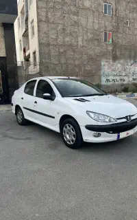 206 sd مدل93 v8 بی رنگ