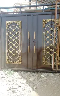 با سلام درب حیاط نو