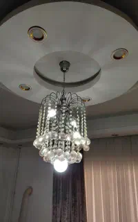 لوستر و سه شاخه