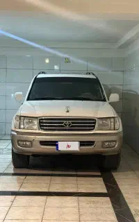 لندکروز ۱۰۰