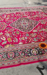 فرش قرمز تمام‌نخ (۱۲متری)