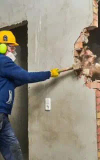 کارگر کنتراتی هستم،همراه با اکیپ مجزا