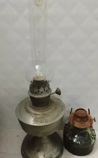 ۲ عدد چراغ نفتی قدیمی