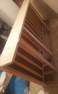 تخت قدیمی