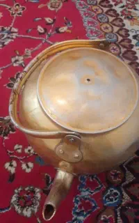 یک عدد کتری قوری سالم