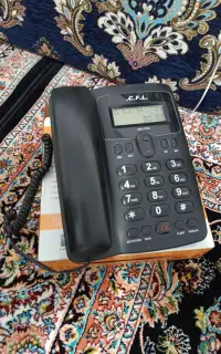 گوشی نو کارتن دارد فقط