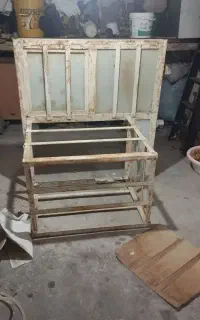 یک عدد پنجره جا کولر دار و یک عدد سنگ ر شویی