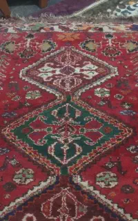 قالیچه ۳عدد یه ۳متری یکی ۲نیم متری یه عده ۹متری