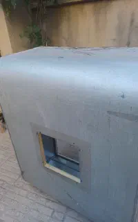 یک عدد هود رستورانی .اجاق گاز.میز کانتر حسابداری