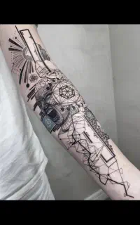 اجرای تاتوی بدن