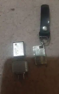 دو عدد فلش ۳۲ و ۸ گیگ و تبدیل