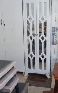 جاکفشی آینه دار ایستاده