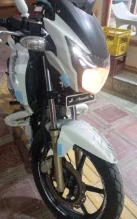 اپاچی 180مزایده