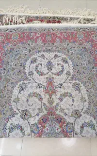 قالیچه دستباف ابریشم‌دار کاشان