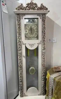 ساعت ایستاده سلطنتی منبت‌کاری شده شیک و سالم