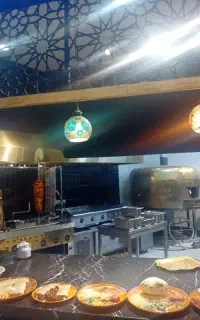 استخدام نیروی آشپز