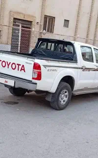 فروش تویوتاهایلوکس