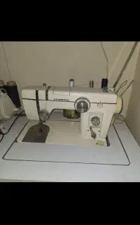 چرخ خیاطی ژانومه ۸۰۲