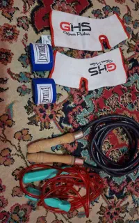 باند بوکس و قوزک بند و ۲ عدد طناب
