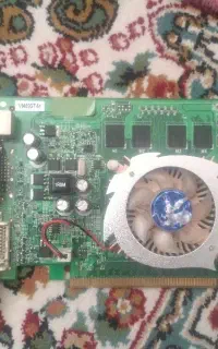 دو عدد کارت گرافیک