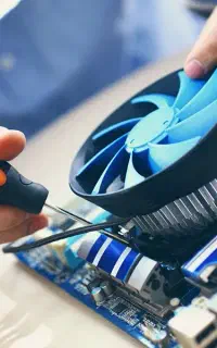 خدمات کامپیوتری ( عیب یابی - ارتقا - سرویس )