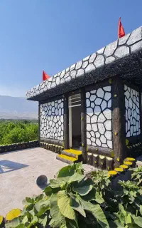 سقفهای شیروانی   خونه باغ وپارکینگ درجم