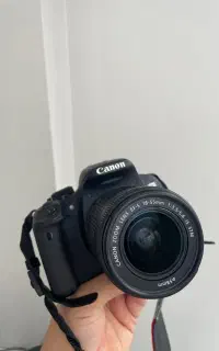 دوربین 700d