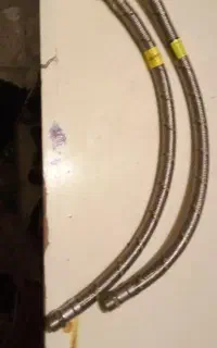 شیلنگ آب گرم پکیج