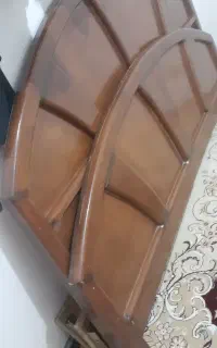 تخت دونفر سفارشی درست شده جنس چوبش عالی