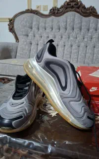 کفش نایک اصل آمریکا بهمراه جعبه سایز 42