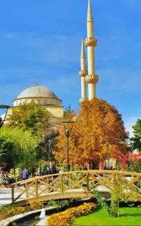 مسافرت به شهر وان